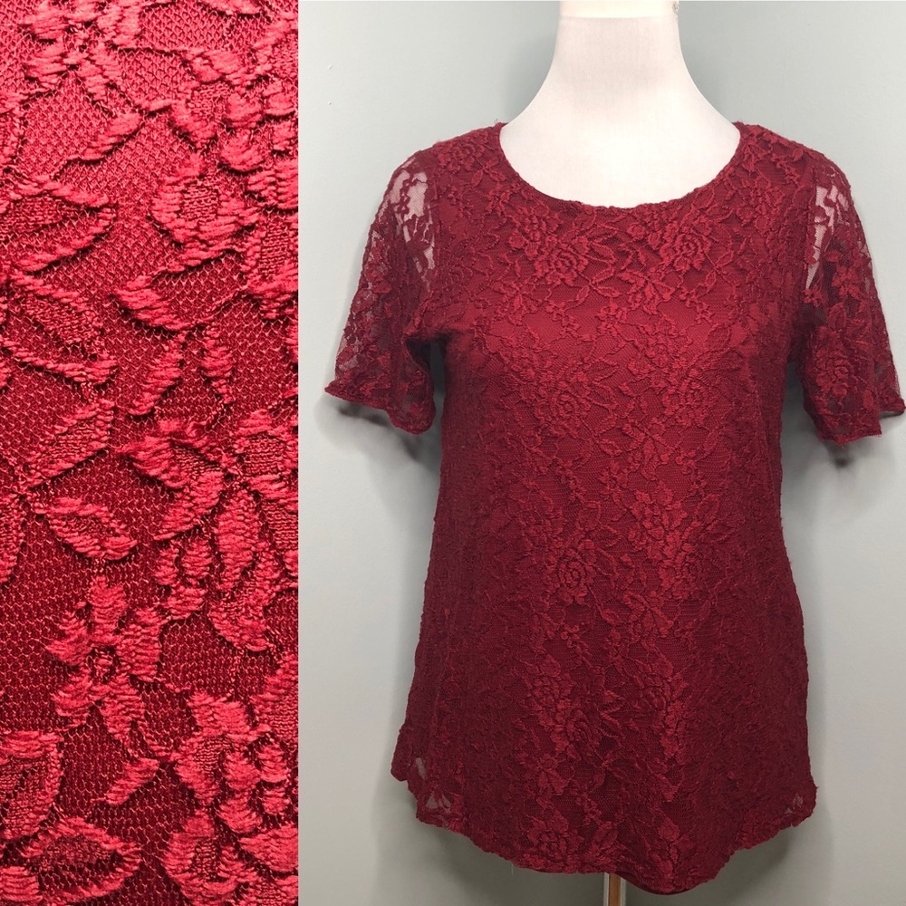 ✨2/$15✨Lily Morgan ❤️ Lace Top